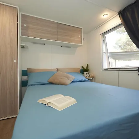 Prázdninový dům Maxi Caravan Ischia By Interhome Baia Domizia